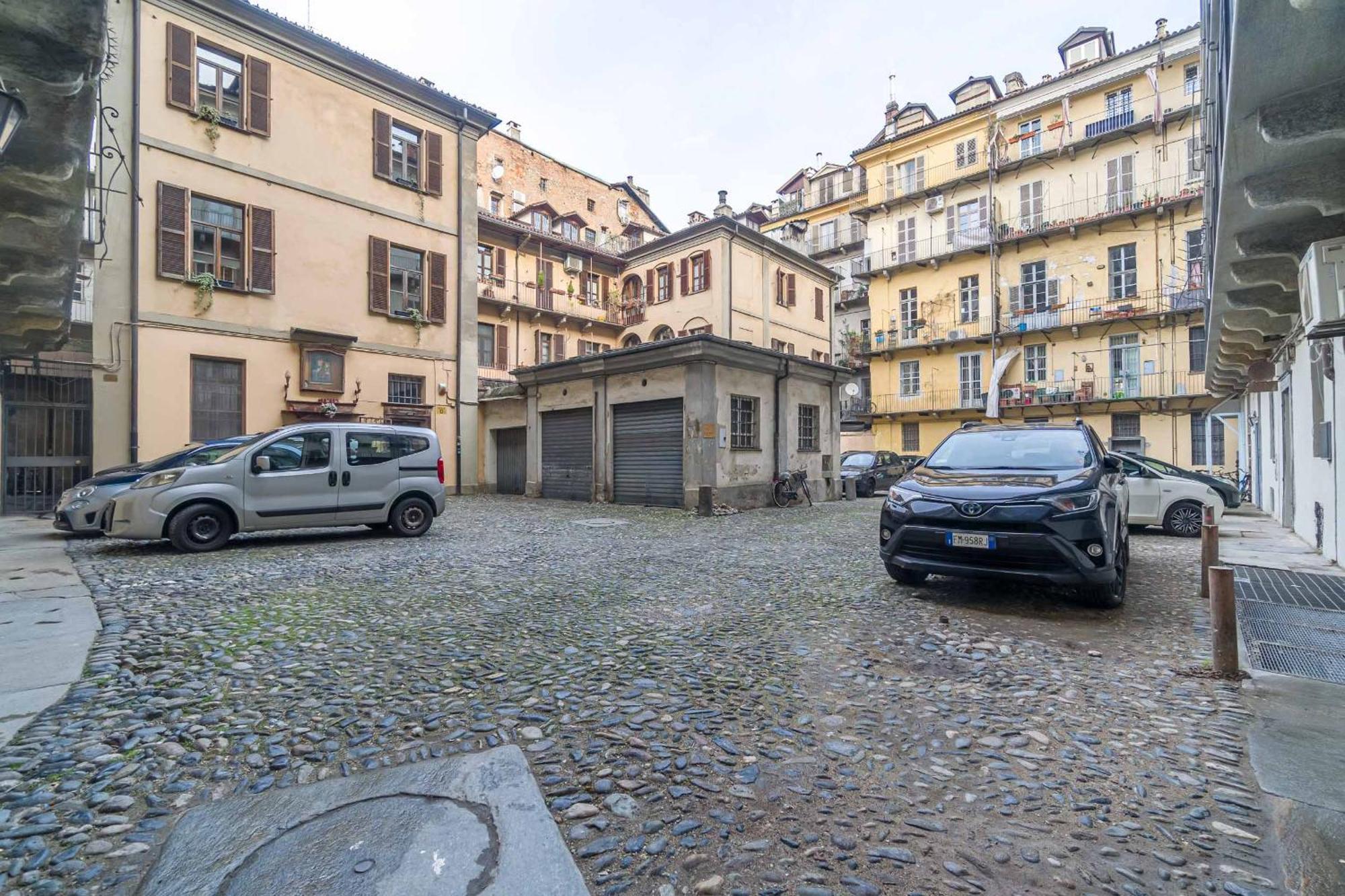 Quadrilatero Romano! Exclusive & Roomy Apartment Турин Экстерьер фото